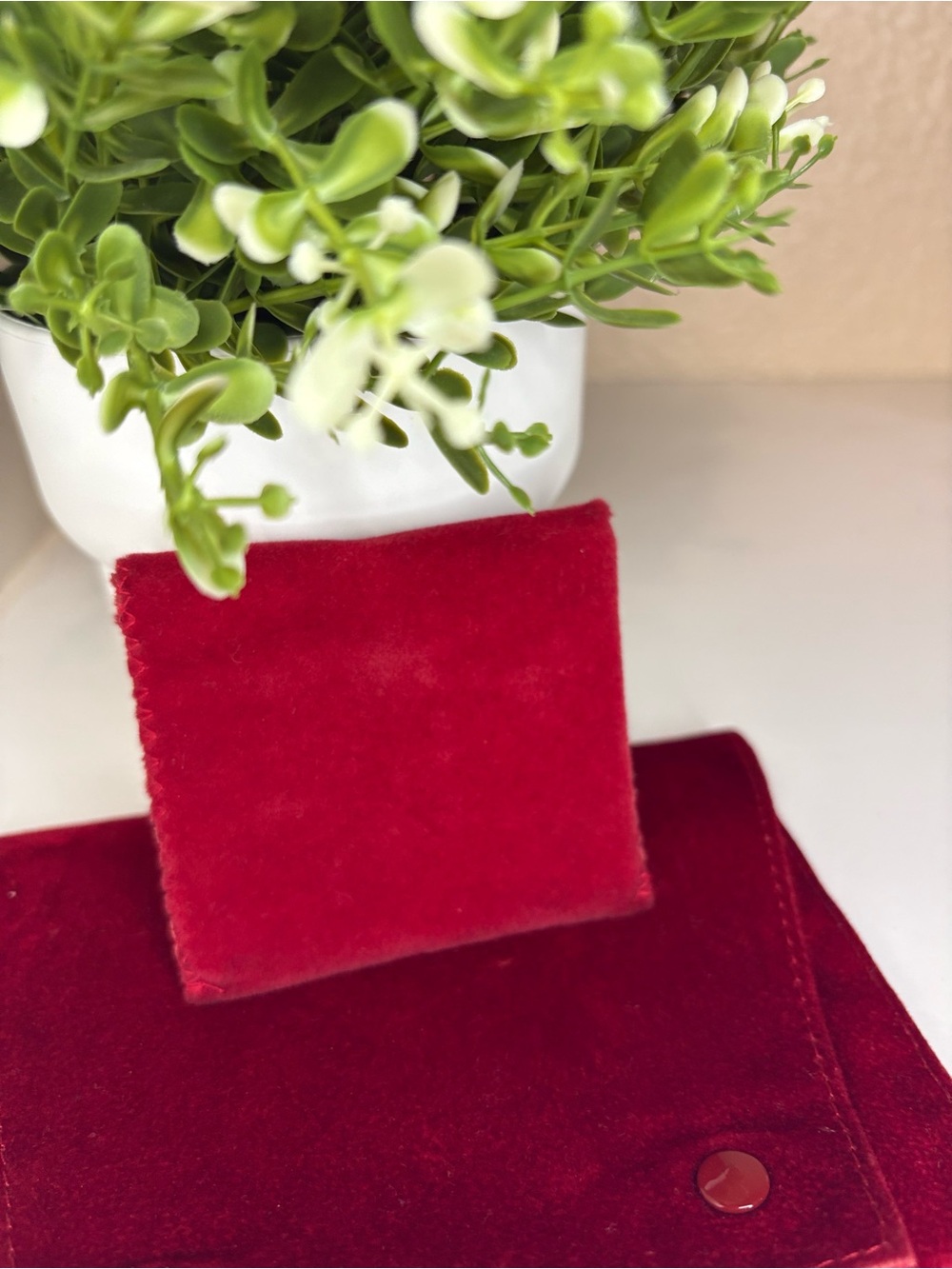 Authentic Cartier Red Velvet Jewelry Pouch Case Travel Holder Earring Insert - Picture 12 of 14